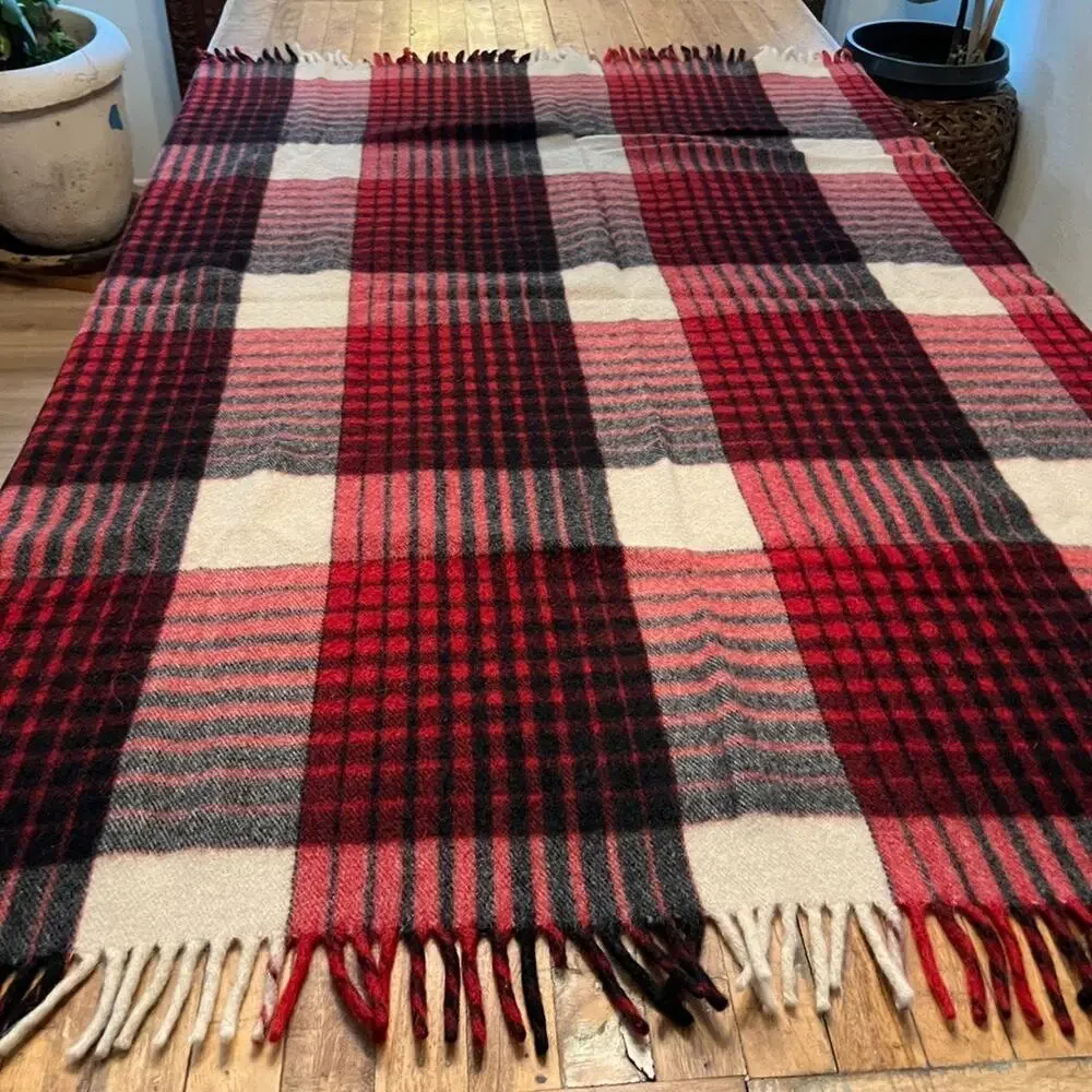 The West 100% Virgin Wool Red Plaid Fringed Throw Blanket 55.5